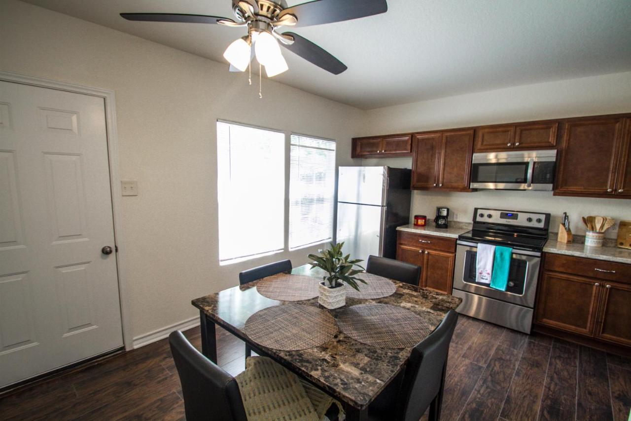 샌안토니오 Hays St Cozy Remodeled 2Br/2Ba House Sleeps 8 아파트 외부 사진